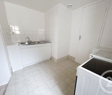 Location Appartement 1 pièce 34m² TROYES 10000 - Photo 4