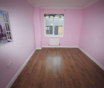 3 bedroom detached house to rent - Photo 4