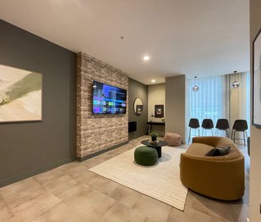 1 Bed Flat, Boulevard Plaza, B5 - Photo 1