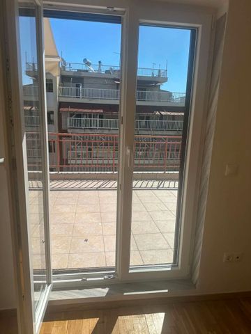 Studio/Γκαρσονιέρα για ενοικίαση Κέντρο (Χαριλάου) - Photo 5