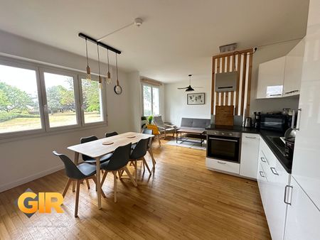 Location Maison 1 pièce 83m² ST JACQUES DE LA LANDE 35136 - Photo 3