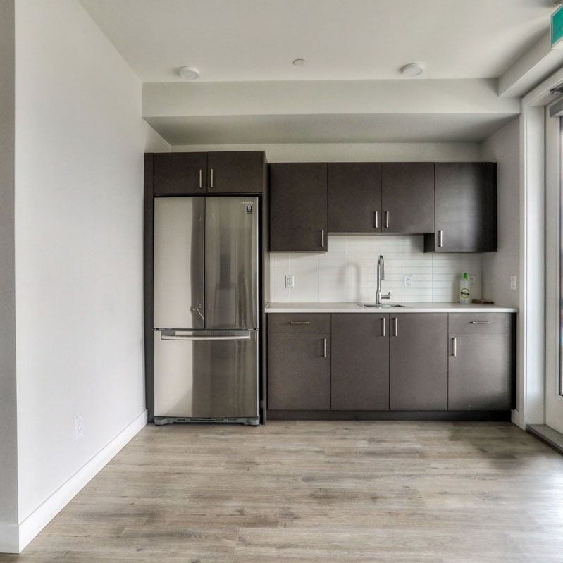 Proxima Kelowna Apartments - Photo 1