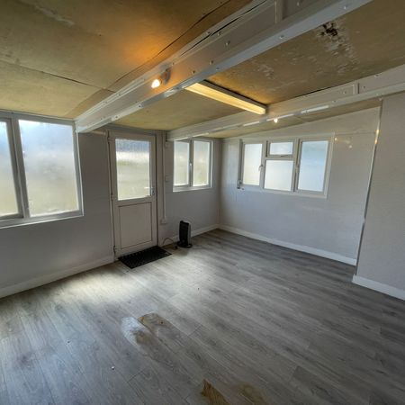 57 Mount Gould Road Workshop space - Photo 4