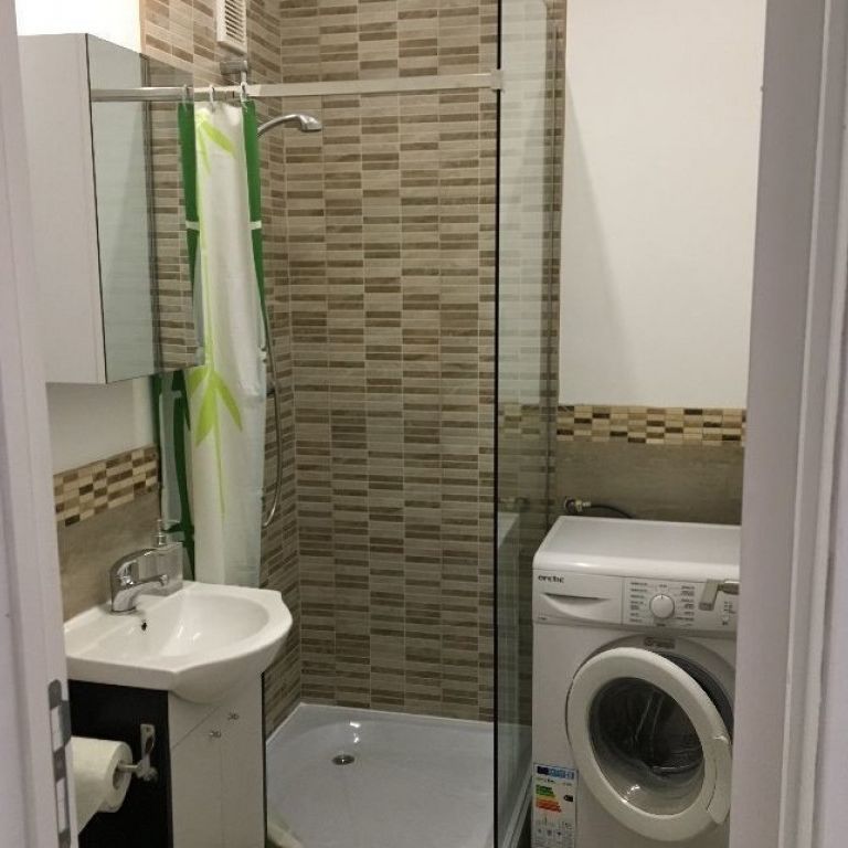 Garsoniera in zona Bulevardul Pieptanari - Photo 2