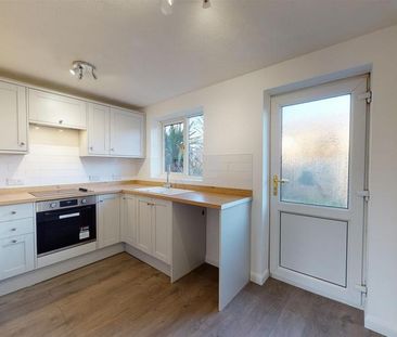 2 bedroom semi-detached house to rent - Photo 6