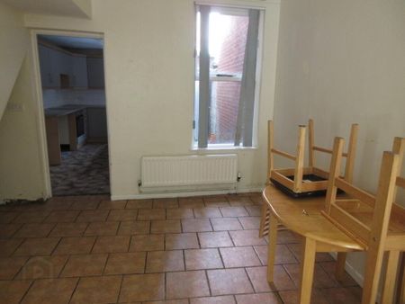 All Bedrooms Upstairs, 25 Agincourt Street, Queens Quarter, Belfast, BT7 1RB - Photo 3