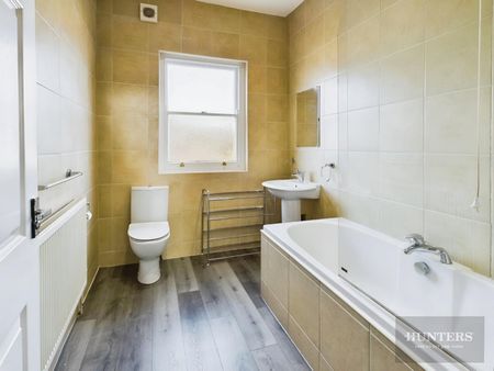 2 bedroom Flat To Let Total Size: 614 SQ FT - Photo 4