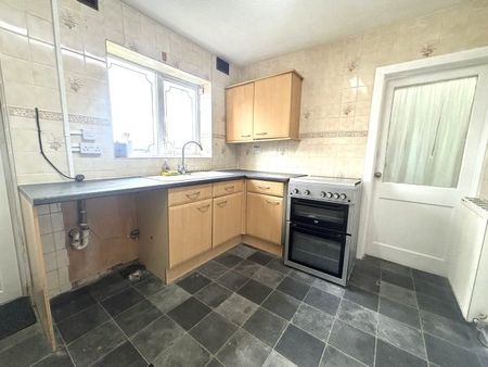 3 bedroom house to rent - Photo 3