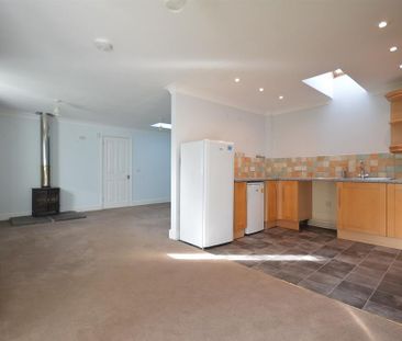 2 bedroom terraced bungalow to rent - Photo 1