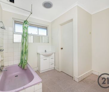 Renovated One Bedroom in Noble Park&excl; - Photo 5