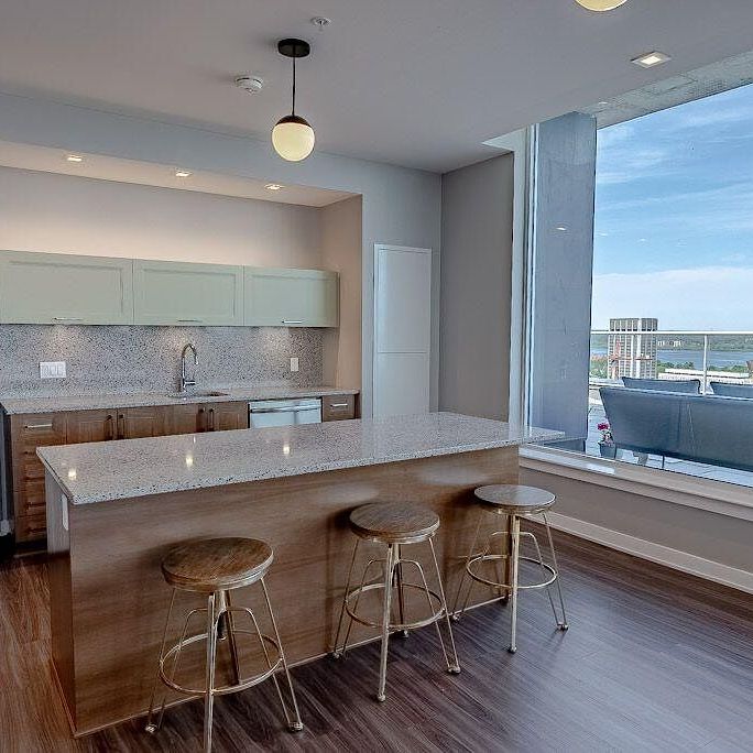 Hintonburg Connection - Photo 1