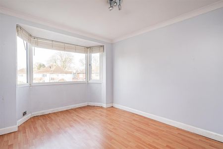 3 bed semi-detached house to rent in Stroud Road, Shirley, Solihull - Photo 3