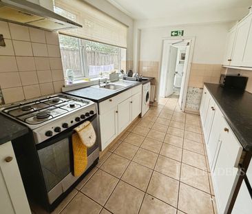 3 bedroom terraced to rent 58 Clifford street - Photo 6