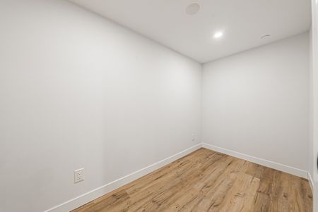 For Lease - 555 Sanatorium Road Unit# 105, Hamilton, Ontario - Photo 2