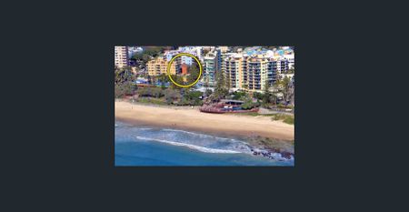 Fully Furnished Two Bedroom in the Heart of Mooloolaba - Photo 2