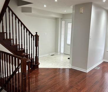 Townhouse For Lease | E8118078 - Photo 1