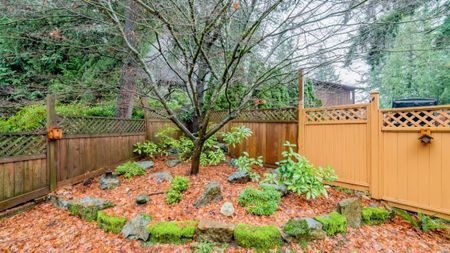 4080 Salal Drive - Photo 5