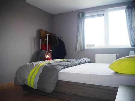 Ruim appartement in het hart van Egem - Photo 3