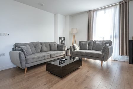 2 Bed Flat, Chancellor House, SE16 - Photo 5