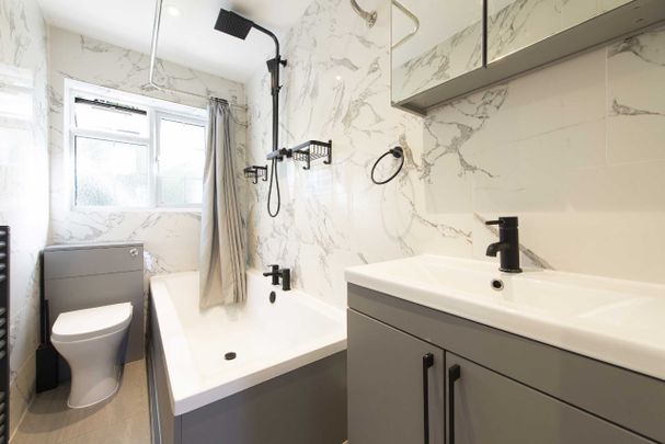 Twyford Avenue, Acton, W3, London - Photo 1