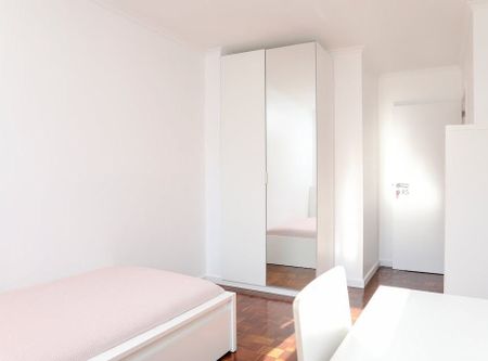 Estrada do Poço do Chão, Lisbon, Lisbon 1500-492 - Photo 2