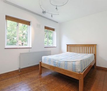 3 bedroom House To Let Total Size: 941 SQ FT - Photo 2