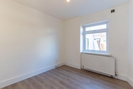 2 bedroom ground floor maisonette to rent - Photo 2