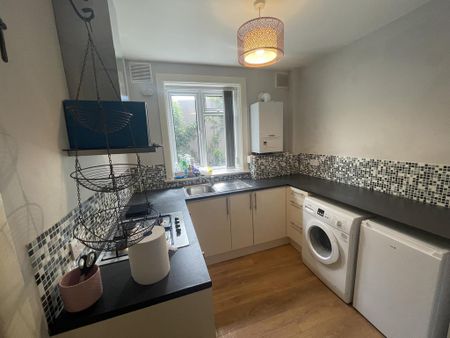1 bedroom flat to rent - Photo 3