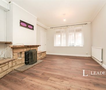 3 bedroom house to rent Trent Road, Brockworth, GL3 - Photo 2