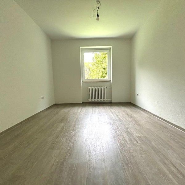 Ruhige Wohngegend: Frisch renovierte 2-Zimmer Wohnung - Photo 1