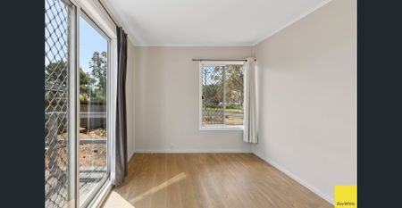 Versatile Family Living in a Prime Location! - Photo 3