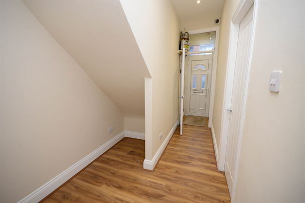 2 bed flat to rent in Osborne Avenue, South Shields, NE33 - Photo 1