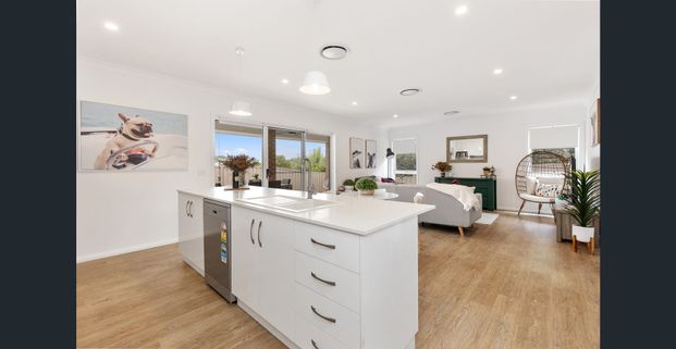 Modern, Low-Maintenance Living in Sought-After Bourkelands - Photo 1