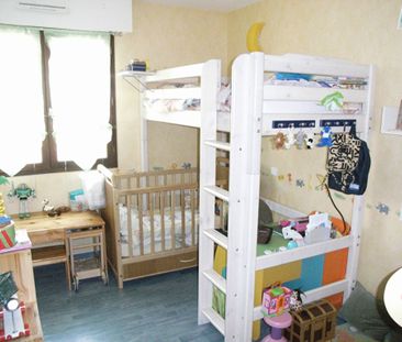 Location Appartement 3 pièces 65m² - Photo 3