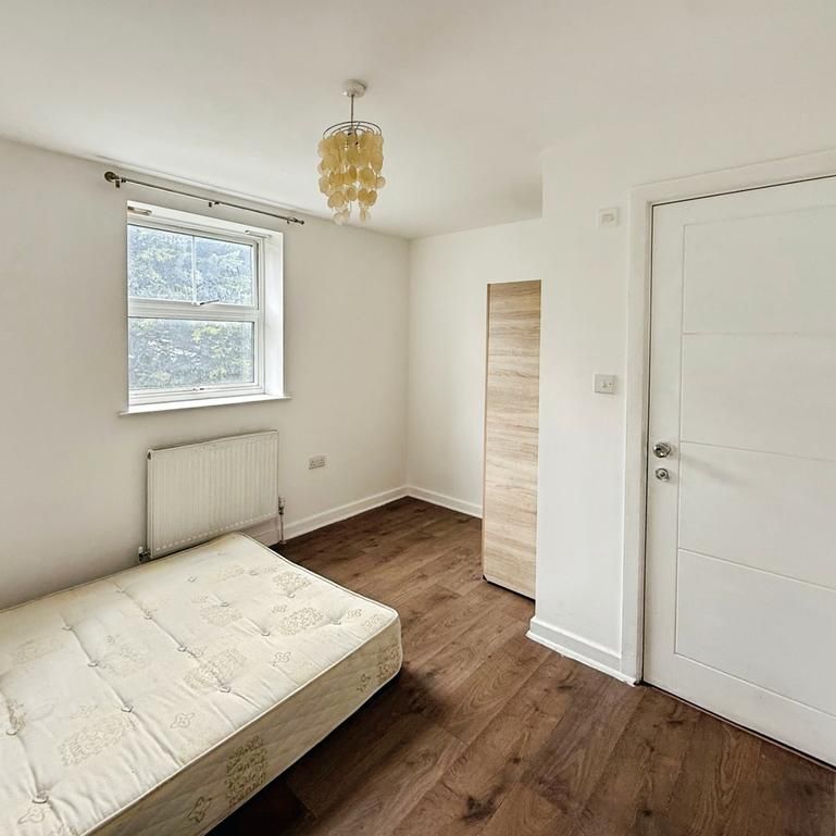 3 bedroom townhouse to rent - Photo 1