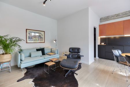 Strak gerenoveerde studio-penthouse met slaapkamer, groot zonneterras en zicht op de Leie - Photo 2