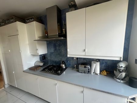 Room in a Shared House, Highwood Gardens, IG5 - Photo 5