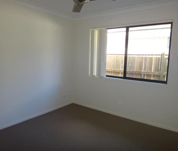 Great Family Home in Sought-After Coomera Grand Estate - Photo 5