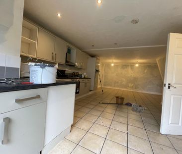 3 bedroom end of terrace house to rent - Photo 6