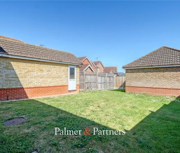 2 bedroom end of terrace house to rent - Photo 4