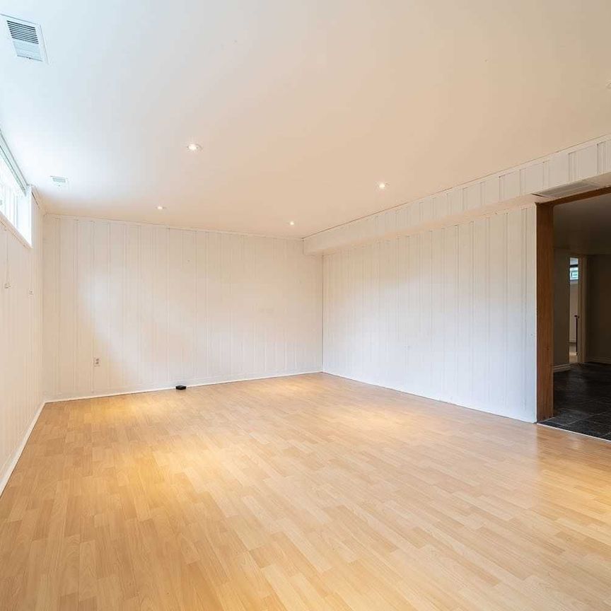 For Lease - 2588 Lundigan Drive Unit# Bsmt, Mississauga, Ontario - Photo 1