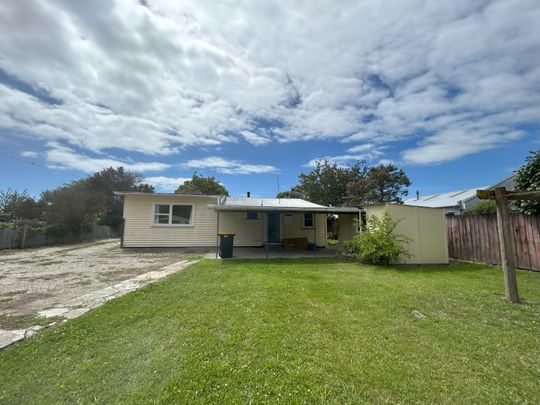 Spacious 3-Bedroom Home with Office and Large Grou... - Photo 1