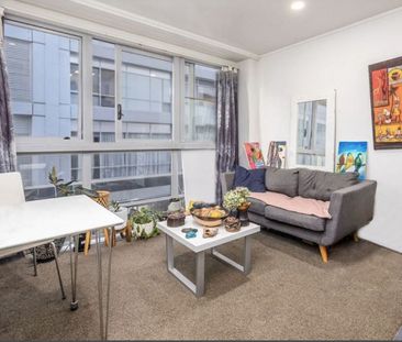 Cozy two bedroom apartment in The Altitude - Photo 6