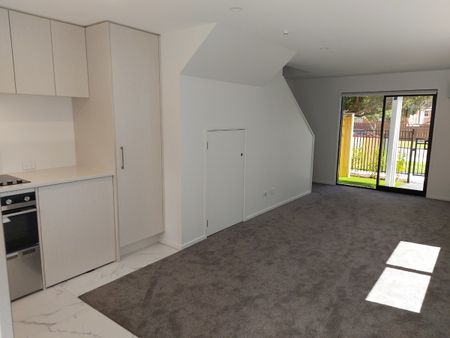 6/322 Oxford Terrace, Avalon - Photo 2