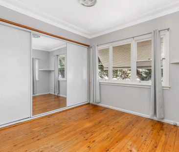 THREE BEDROOM SPACIOUS HOME - Photo 6