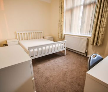 Carlton Road, Bournemouth, BH1 - Photo 2