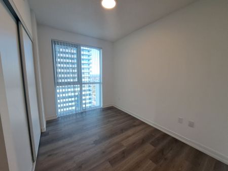 For Lease - 8 Interchange Way Unit# 2112, Vaughan, Ontario - Photo 2