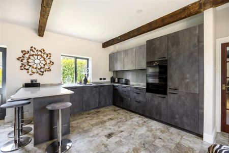 3 bedroom cottage to rent - Photo 5