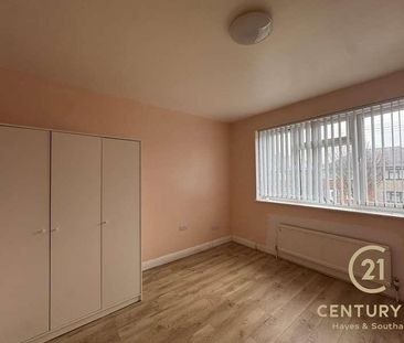 Lansbury Drive, UB4 - Photo 4