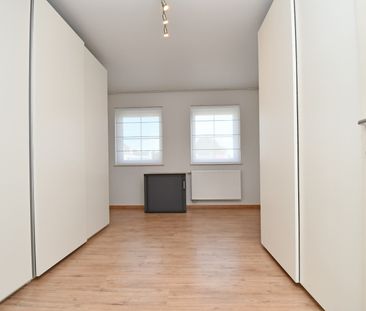 LOZER - Recente pastorijwoning op zuid-georiënteerd perceel van 489 m² - Photo 2